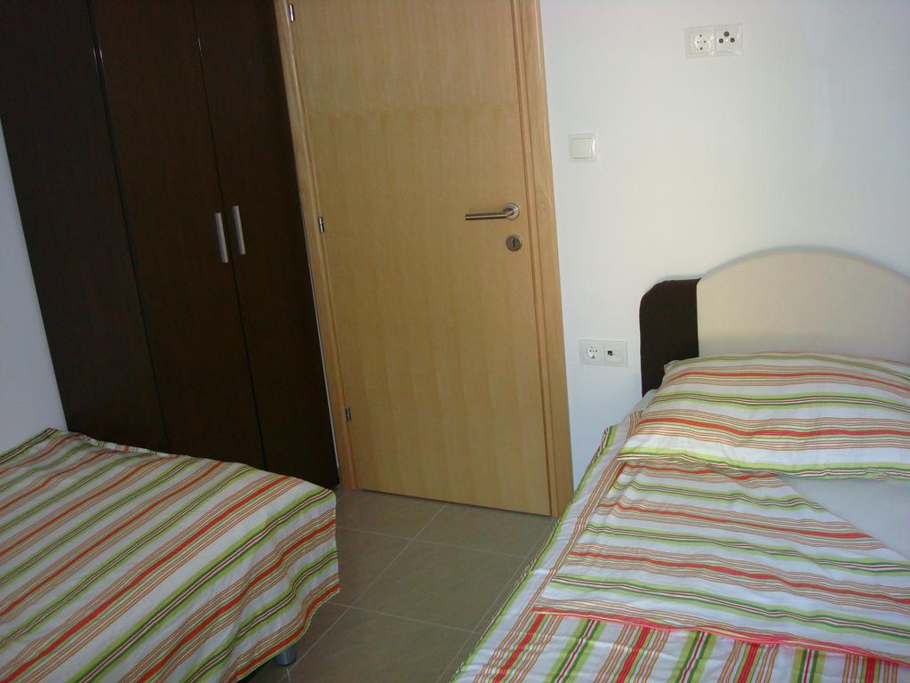 Apartments President Novalja Exterior photo
